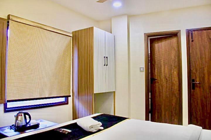 Blackwood Near Golden Temple -140 Mtrs Amritsar Exterior photo